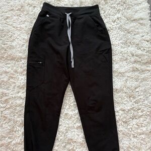 Figs Women’s Black Zamora Joggers with Gray Drawstring